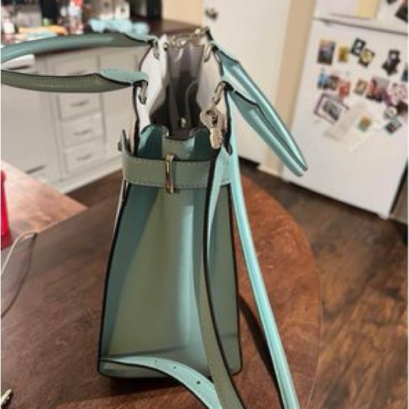 Kate spade used like new satchel/shoulder bag - Picture 3 of 5
